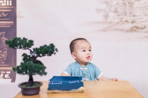 济南宝宝喉咙长泡发烧 济南宝宝喉咙长泡发烧